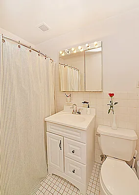 Sold by KG & Company | media 12