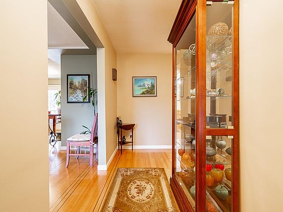 3rd image of 13789 Bentley Rd