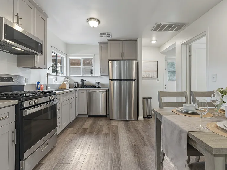 424 W Arrow Hwy #424 — Photo 16