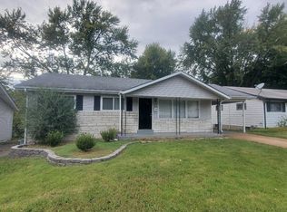 1885 Clover Ln, Florissant, MO
