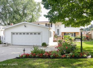 2903 Gregg Dr, McHenry, IL 60050
