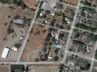 821 14th St, Colusa, CA 95932