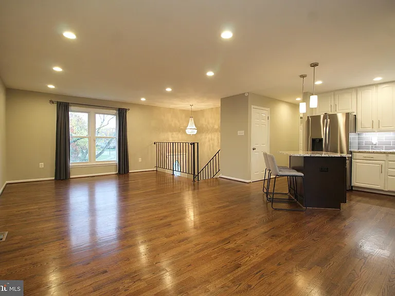 4500 Lantern Pl — Photo 4