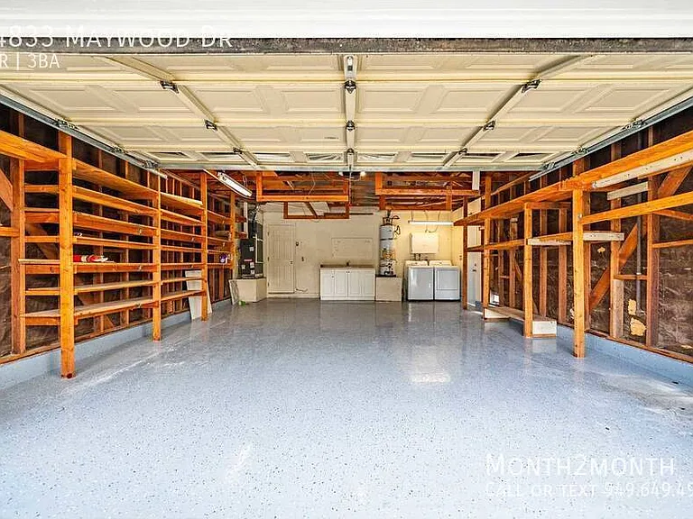 14833 Maywood Dr — Photo 33