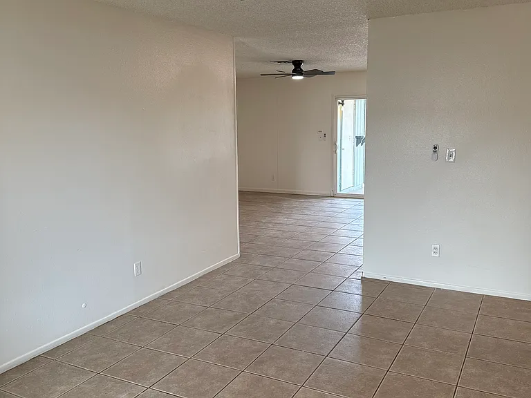 4627 S Hanna Dr — Photo 4
