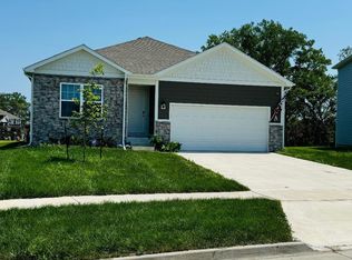 82 Dakota Cir, Waukee, IA 50263