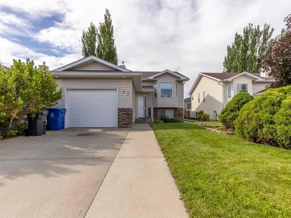 187 Cougar Way N, Lethbridge, AB T1H 6P4