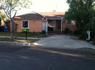 18744 Runnymede St, Reseda, CA 91335