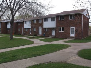 2932 Wildwood Dr, Windsor, ON N8R1Z5