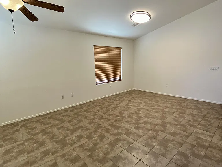 8771 N Finfrock Dr — Photo 13