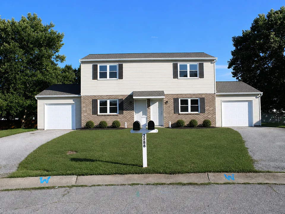 3288 E Pheasant Cir #A-B