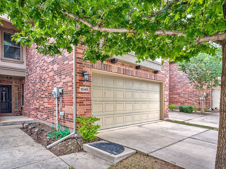 1st image of 1040 Lucy Ln