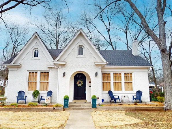 515 Center St, Conway, AR 72034