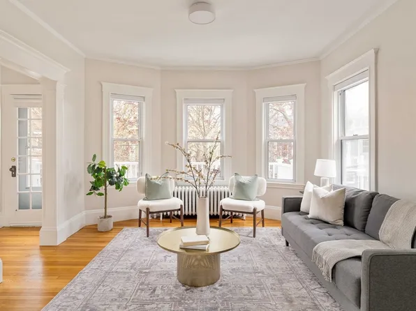 6 Oakland Ave #2, Somerville, MA 02145