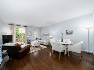 456 9th St APT 17, Hoboken, NJ 07030