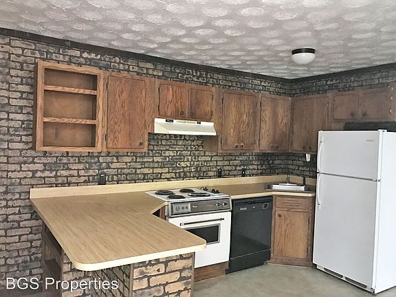 4th image of 1324 Hillcrest Ave APT 8