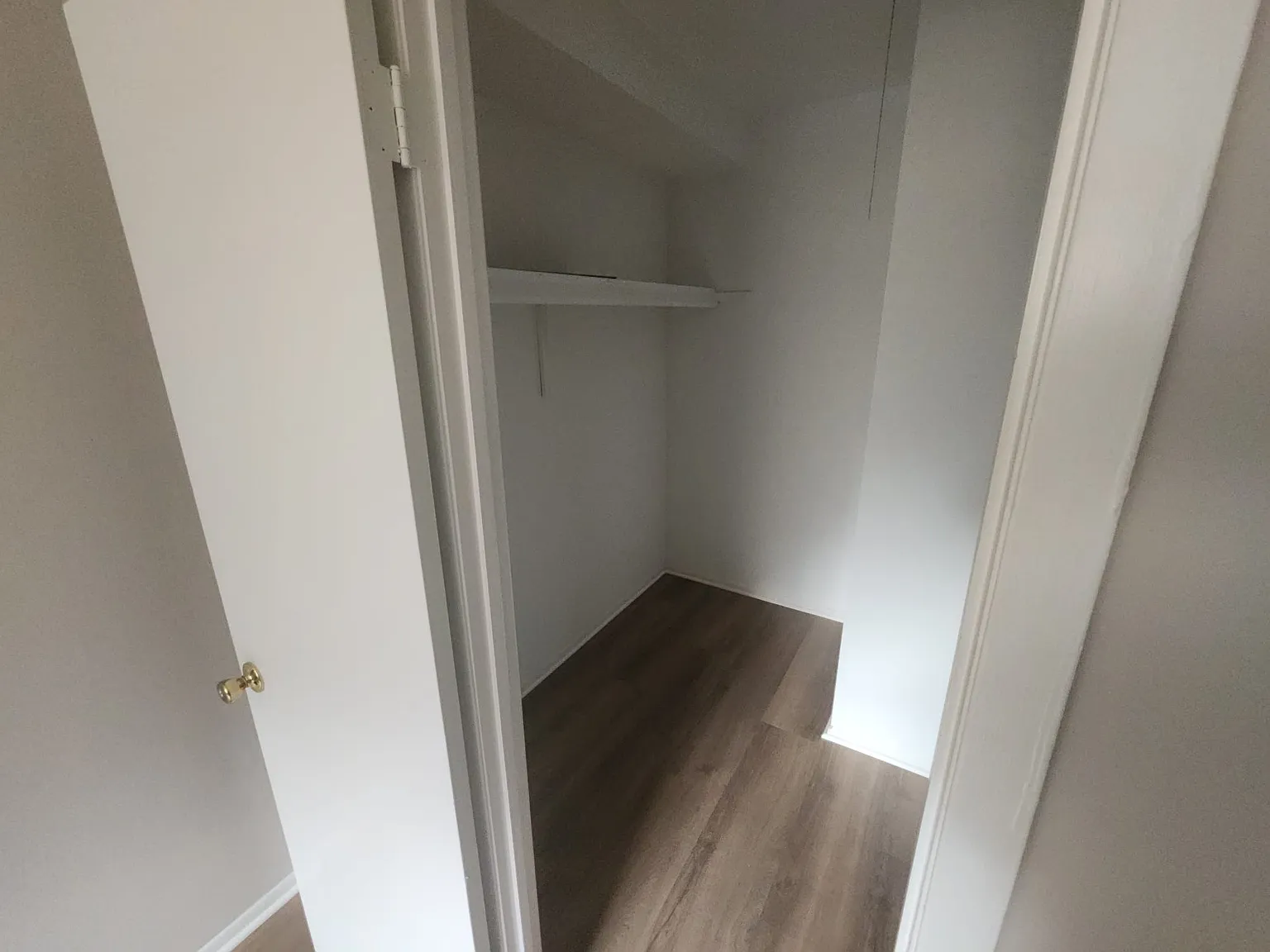 2 bed, 1100 sqft, $1,400 — Photo 3