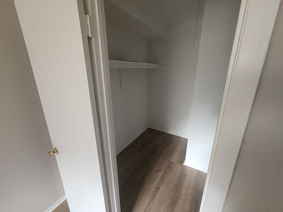 3rd image of 7758 Rockwell Ave Floor 2