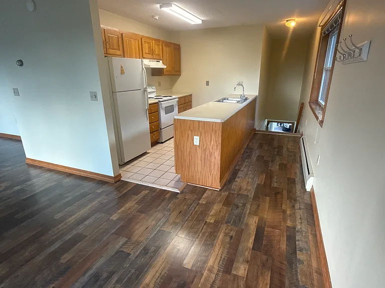 80 Riggs Dr #4 — Photo 6