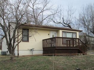 330 Young St, Saint Clair, MO 63077