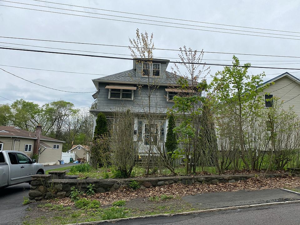 1st image of 2471 S Main St