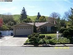 1st image of 48 Woodford Dr