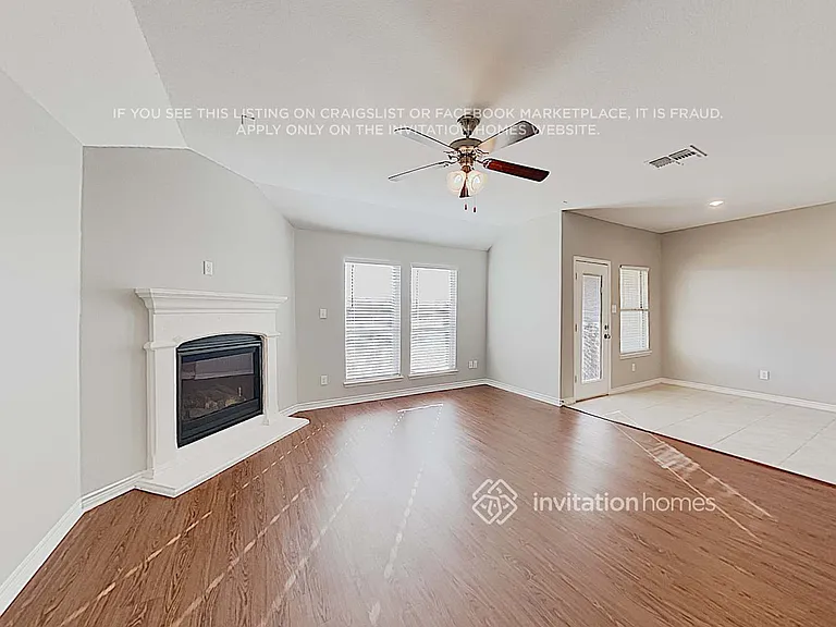 724 Lake Sierra Way — Photo 4
