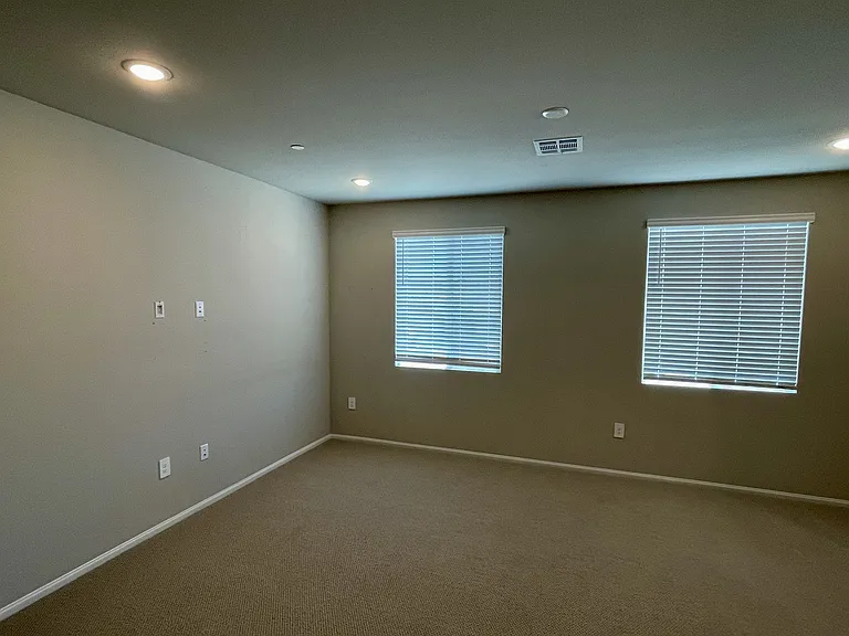 1048 Lumia Cir — Photo 16