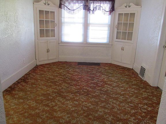 4th image of 5273 N Riverview Dr