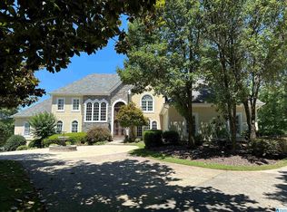 1035 Lake Heather Rd, Birmingham, AL 35242