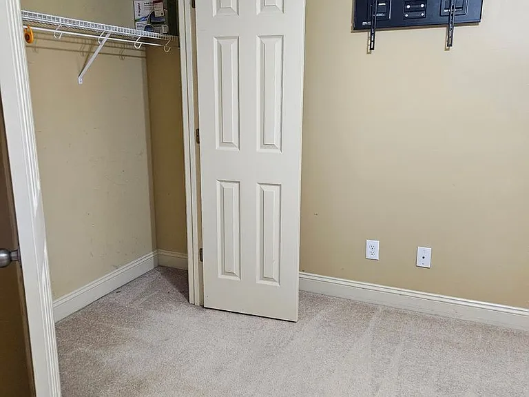 304 Christopher Luke Cir — Photo 21