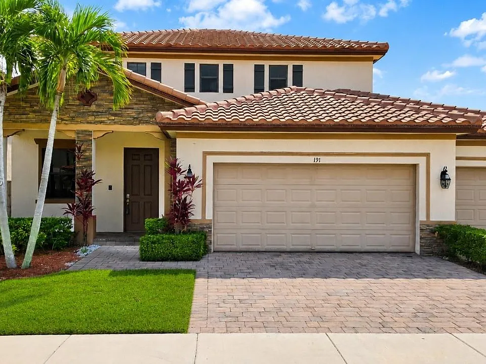 191 SE 35th Ave