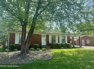 401 S 6th St, Bardstown, KY 40004