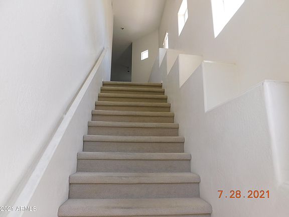 2nd image of 1747 E Northern Ave Unit 234