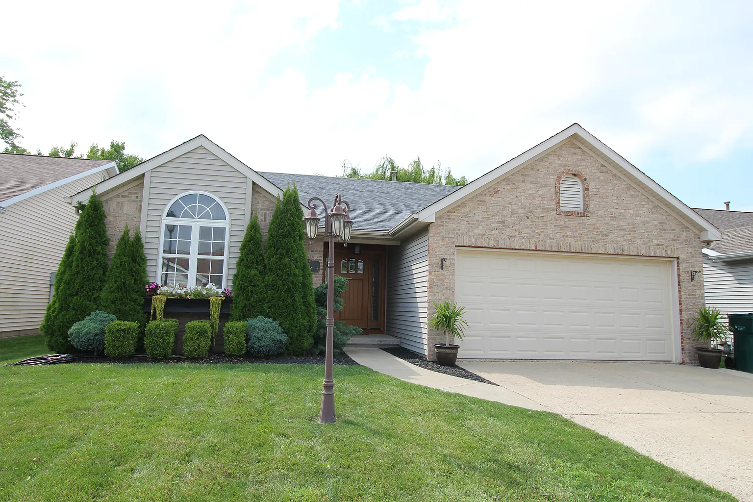 20 Copperfield Ln photo 1