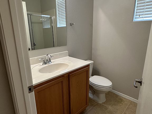 4th image of 11012 Fort Point Ln NE Unit B