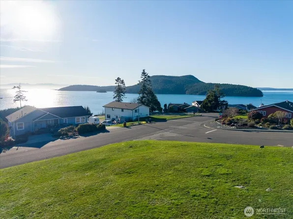 4708 Bryce Drive, Anacortes, WA 98221