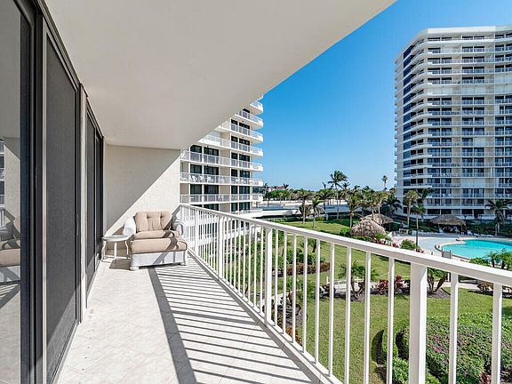 4th image of 320 Seaview Ct APT 311