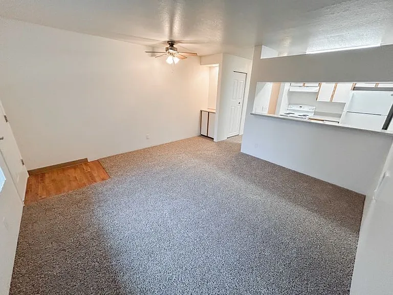 Stone Creek Apartments Beaverton — Photo 25