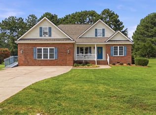 40 Perry Ln, Zebulon, NC 27597
