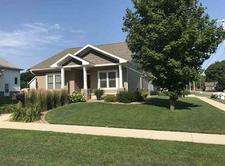 602 Pleasant St, Sumner, IA 50674