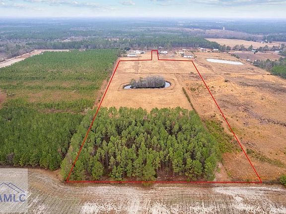 3rd image of Trudie Rd