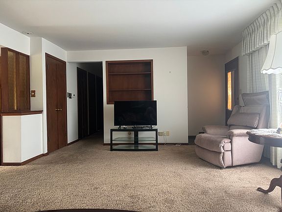 2nd image of 535 E 166th Pl