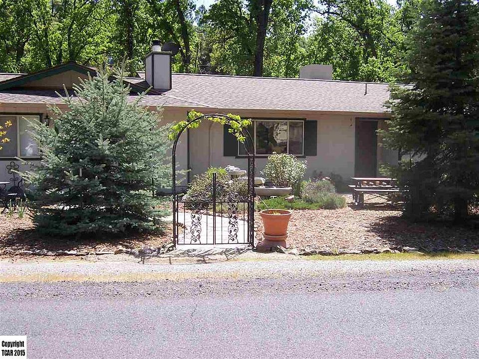 1st image of 12870 Cresthaven Dr