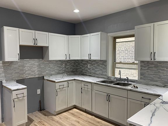 3rd image of 1035 N Drake Ave #1