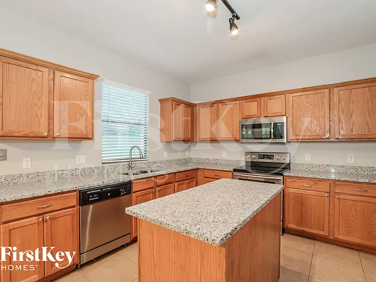 4365 Millicent Cir — Photo 6