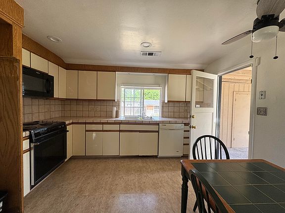 2nd image of 2387 W Waudman Ave