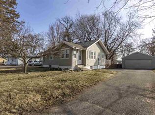 1016 Longfellow Ave, Waterloo, IA 50703