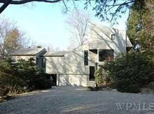 16 Bob Hill Rd, Pound Ridge, NY 10576