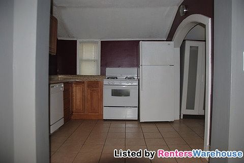 2nd image of 823 Lafond Ave